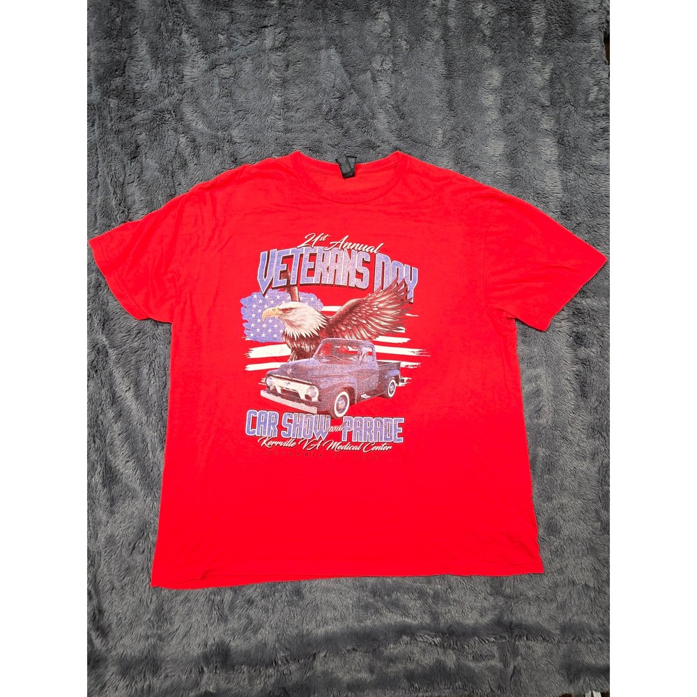 Gildan Mens Veterans Day Car Show Parade VA Medical Center Red T-Shirt XL